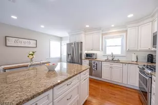 7 Carlson Pl, Parsippany, NJ 07034 - Photo 7