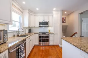 7 Carlson Pl, Parsippany, NJ 07034 - Photo 3