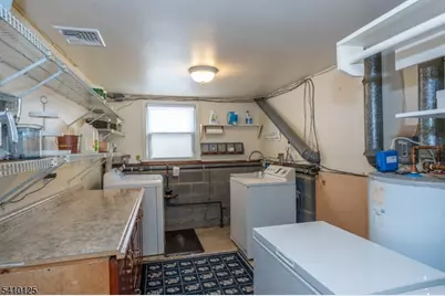 7 Carlson Pl, Parsippany, NJ 07034 - Photo 33