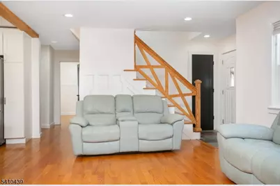 80 Lessing Rd, West Orange Township, NJ 07052 - Photo 5