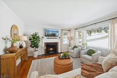 24 Raynor Rd, Morris Township, NJ 07960 - Photo 5