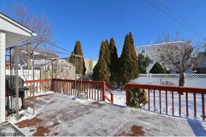 587 Thoreau Ter, Union Township, NJ 07083 - Photo 27