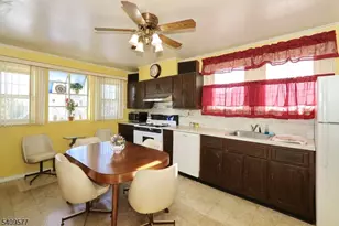 587 Thoreau Terrace, Union Township, NJ 07083 - Photo 9