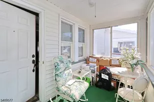 587 Thoreau Terrace, Union Township, NJ 07083 - Photo 3