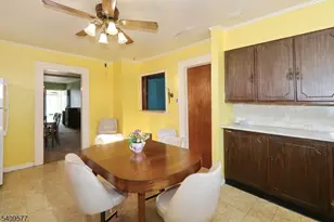 587 Thoreau Terrace, Union Township, NJ 07083 - Photo 11