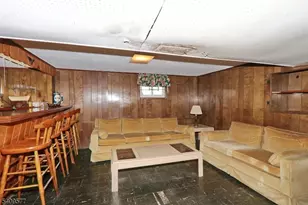 587 Thoreau Terrace, Union Township, NJ 07083 - Photo 25