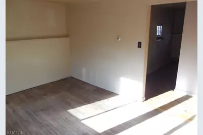 221 Boulevard Dr, Wayne, NJ 07470 - Photo 13