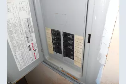 221 Boulevard Dr, Wayne, NJ 07470 - Photo 11