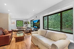 22 Arrowhead Rd, Morris Township, NJ 07960 - Photo 5