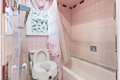 14 Green St, Morristown, NJ 07960 - Photo 15