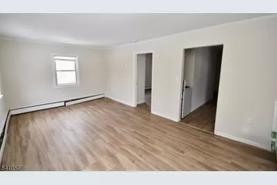 69 State Rt 23 #d, Franklin, NJ 07416 - Photo 3