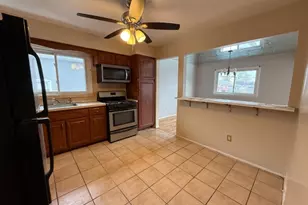 17 Daka Ct, Bloomfield, NJ 07003 - Photo 7