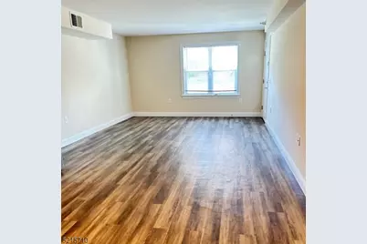 290 3rd St #D1, Hackensack, NJ 07601 - Photo 13