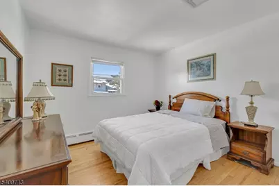 2037 Tampa Ter, Union Township, NJ 07083 - Photo 7