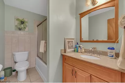 2037 Tampa Ter, Union Township, NJ 07083 - Photo 9