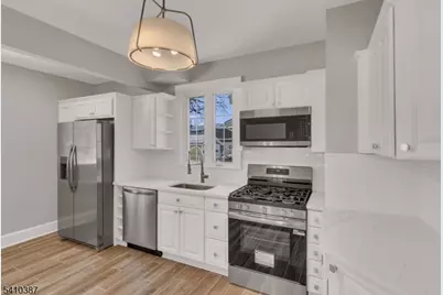 1395 Isabella Ave, Union Township, NJ 07083 - Photo 9