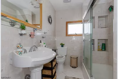 389 E 38th St, Paterson, NJ 07504 - Photo 15