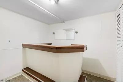 133 Cleveland Ave, Hasbrouck Heights, NJ 07604 - Photo 13