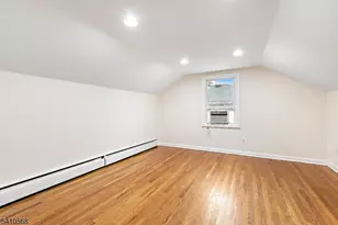 133 Cleveland Ave, Hasbrouck Heights, NJ 07604 - Photo 11