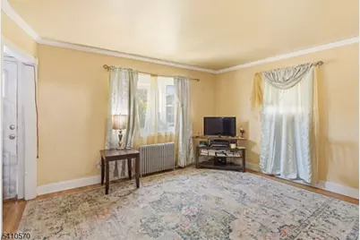 52 Oak Ave, Irvington, NJ 07111 - Photo 5