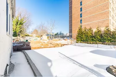 52 Oak Ave, Irvington, NJ 07111 - Photo 15