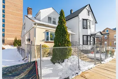 52 Oak Ave, Irvington, NJ 07111 - Photo 3