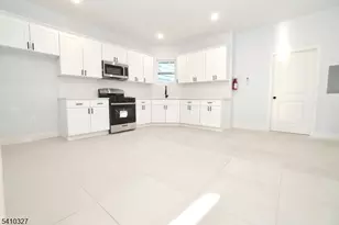 41 Arlington Ave, Jersey City, NJ 07305 - Photo 17