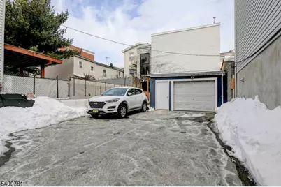 188 Pennington St, Newark, NJ 07105 - Photo 17