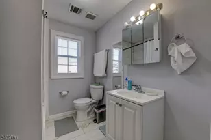 188 Pennington St, Newark, NJ 07105 - Photo 11