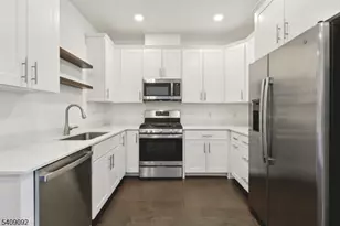 379 Main St, Little Falls Township, NJ 07424 - Photo 3