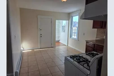 42 Seymour Ave, Newark, NJ 07108 - Photo 5