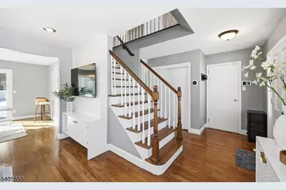 26 E Harrison Pl, Livingston, NJ 07039 - Photo 3