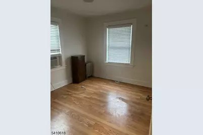 138 Cedar Hill Ave, Belleville, NJ 07109 - Photo 3