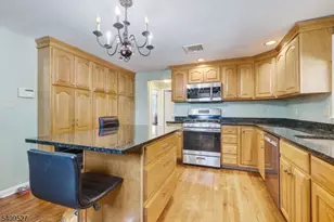 95 Hillside Ave, Livingston, NJ 07039 - Photo 5