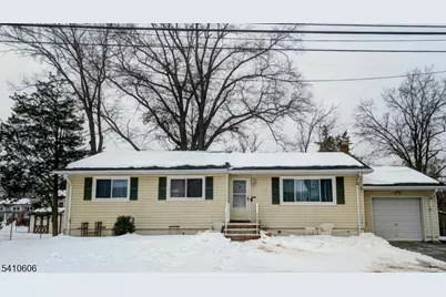 142 Hillcrest Ave, Franklin Township, NJ 08873 - Photo 1