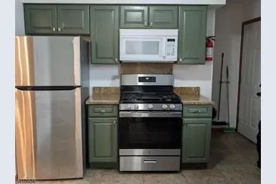 142 Hillcrest Ave, Franklin Township, NJ 08873 - Photo 5