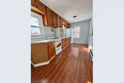 14 Glen Rd, Sparta Township, NJ 07871 - Photo 9