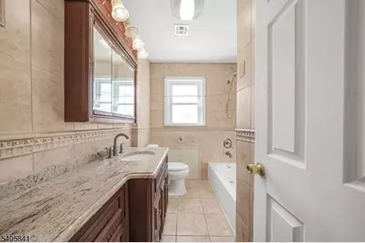 686 Gates Ter, Union Township, NJ 07083 - Photo 11