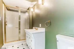 11 Wordsworth Rd, Millburn, NJ 07078 - Photo 7