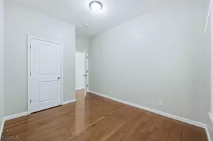 314 7th Ave W, Newark, NJ 07107 - Photo 9