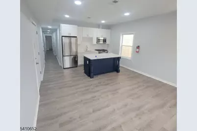 138 21st St, Irvington, NJ 07111 - Photo 1