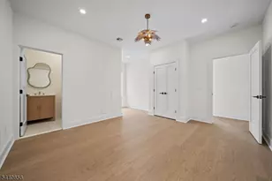 52 Congressional Pkwy, Livingston, NJ 07039 - Photo 21