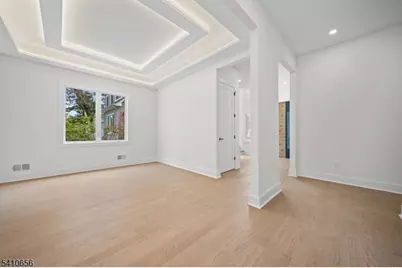 52 Congressional Pkwy, Livingston, NJ 07039 - Photo 3