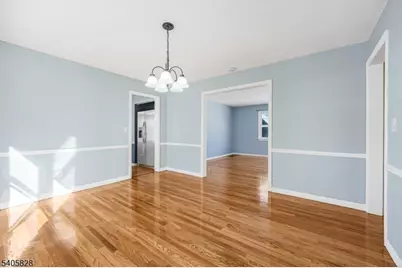 686 Gates Ter, Union Township, NJ 07083 - Photo 3