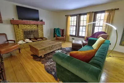 32 Cherryville Hollow Rd, Raritan Township, NJ 08822 - Photo 9