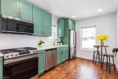 220 Vermont Ave, Irvington, NJ 07111 - Photo 13