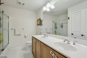 26 Wisteria Ct, Monroe Township, NJ 08831 - Photo 17