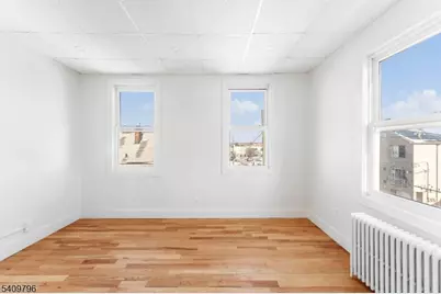 521-523 Bayway Ave #1r, Elizabeth, NJ 07202 - Photo 5