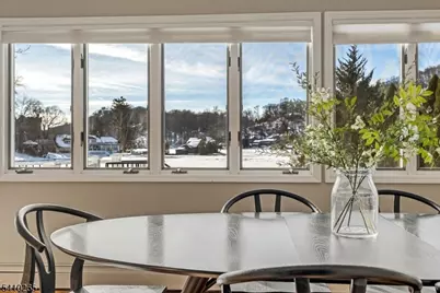 4 Arrowhead Trl, Sparta Township, NJ 07871 - Photo 9