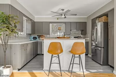 4 Arrowhead Trl, Sparta Township, NJ 07871 - Photo 11